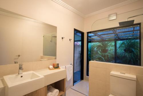 Seclude Rainforest Retreat Room Type - Hillside Haven
