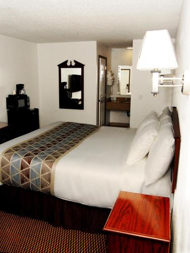 Westward Inn image 8