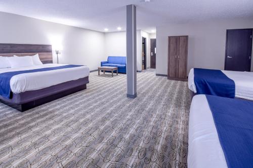 Days Inn & Suites by Wyndham Wisconsin Dells