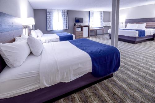 威斯康星戴爾斯溫德姆戴斯套房酒店 (Days Inn & Suites by Wyndham Wisconsin Dells) in 威斯康辛德爾斯