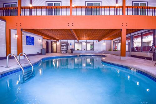 Days Inn & Suites by Wyndham Wisconsin Dells