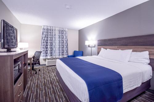 Days Inn & Suites by Wyndham Wisconsin Dells