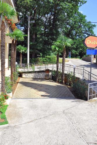  Apartments Dali in Opric