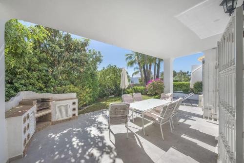 3 bedroom garden apartment, pool, Aloha Sur, Puerto Banus