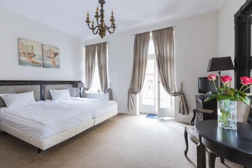 Hotel Fryderyk - main image