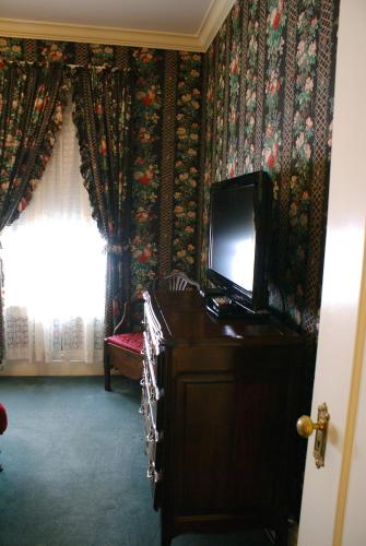 Nob Hill Inn - image 4