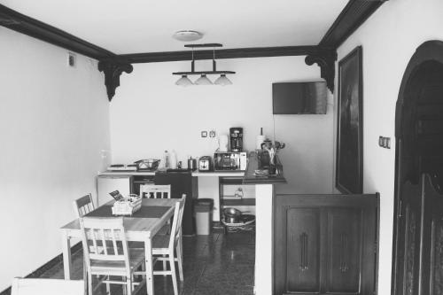 Restaurante, Magic Garden Hostel in Kalisz