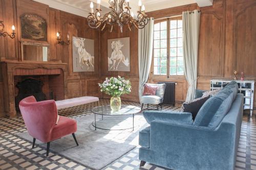 Le Manoir Des Chevaux Dorés