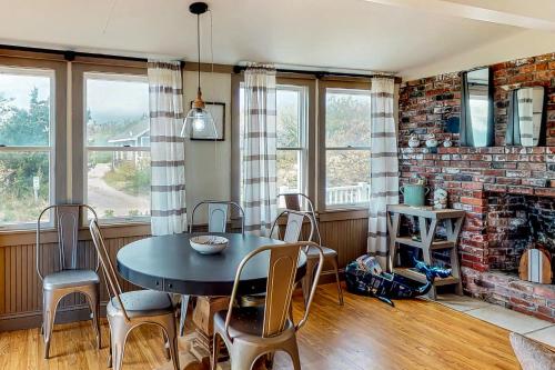 Nan's Beach House - image 2