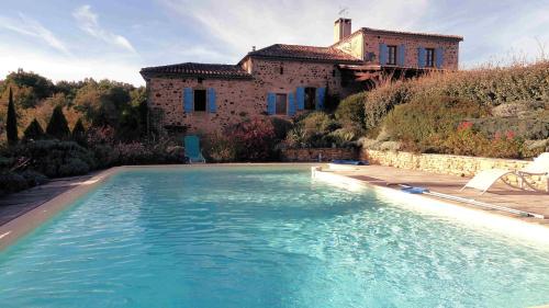 GÎTE EN PÉRIGORD NOIR 4 étoiles Les Ondines Lumière d'Ânes gîte à louer Fontenilles-d'Aigueparse