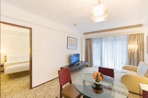 Regal Airport Hotel Hong Kong