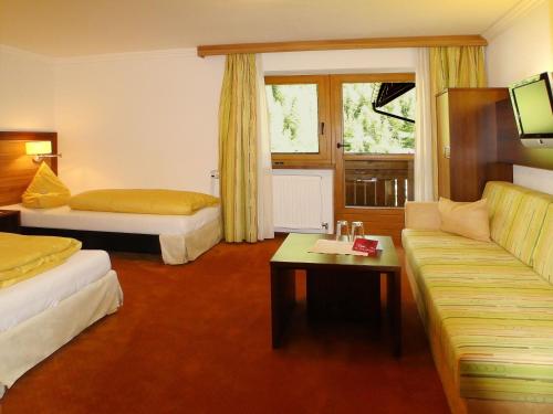 Hotel Garni Hainbacherhof - image 12