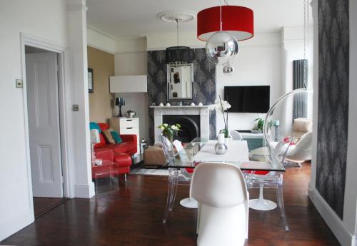 Interior Designed House In Leafy Greenwich, Eltham, London