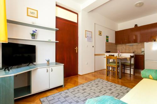 Apartments Belavic - image 8