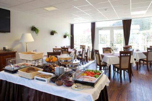 อาหารและเครื่องดื่ม, Kinn Hotell Florø in โฟลโร