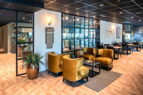Pubi/sohvabaar, Hotel 46 in Well