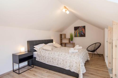 Two-Bedroom Apartment - Słoneczna Góra 3 image 9