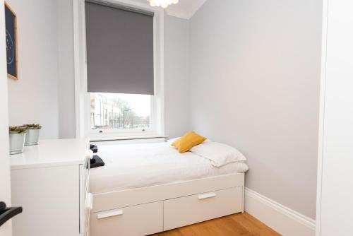 Camden Apartment A/Apartment - image 11