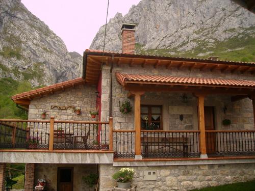 Buitenkant, Casa Rural Carrio in Ponga