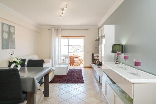  Apartamento Palmeira, Unterkunft in Albufeira