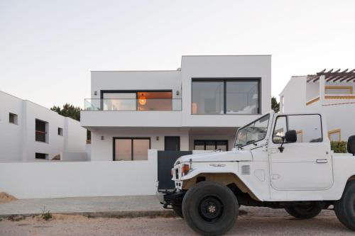 Exterior view, Cairnvillas - Le Maquis C34 Luxury Villa with Private Pool near Beach in Aljezur