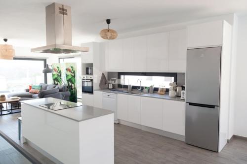 Kitchen, Cairnvillas - Le Maquis C34 Luxury Villa with Private Pool near Beach in Aljezur