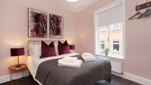 Stylish and most central 2 bed City Centre Apartment - image 8