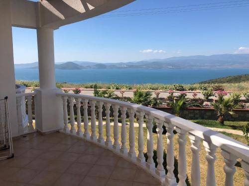  Flamingo Lillium Deniz Manzaralı Daire, Pension in Milas bei Meşelik