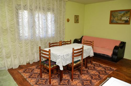 Kuca za odmor Radovanovic in Trucevac