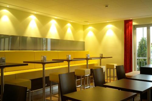 Hotel Central Regensburg CityCentre - image 3