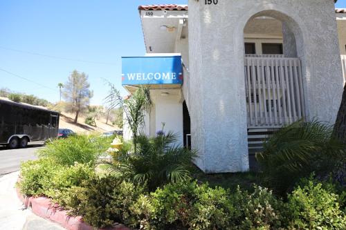 Motel 6-Barstow, CA