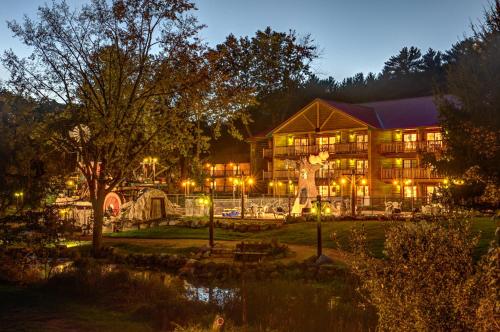 Log Cabins at Meadowbrook Resort