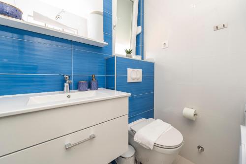 Villa Adria 4 luxury apartment with a pool