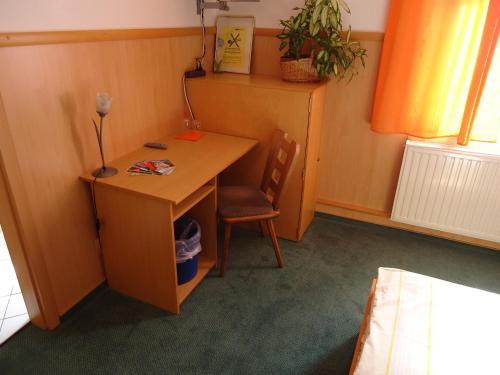 City Hotel Magdeburg - image 7