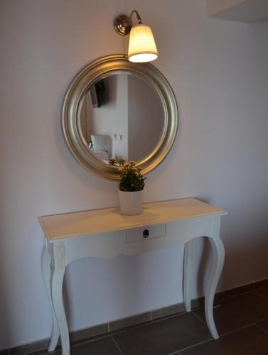 Romanza Studios, Asos (fotografie 6)