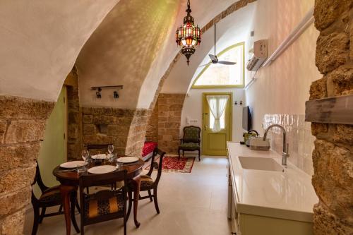 מטבח, Alma in עכו