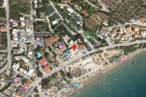  Mediterranean Sandy Beach Apartment in Tolo