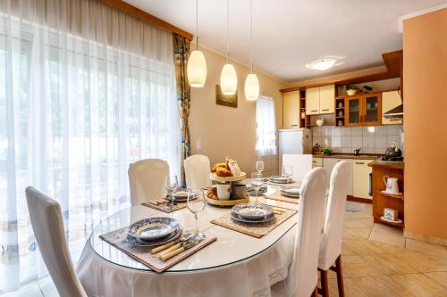 Kitchen, Holiday home Memories and Joy in Slivno