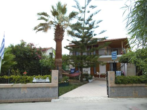Villa Xenos, Kalamaki