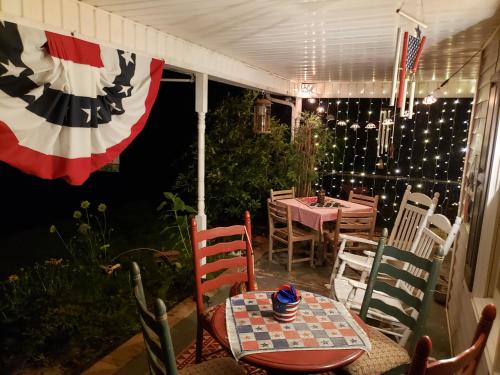Blue Ridge Manor Bed and Breakfast in Fancy Gap, USA