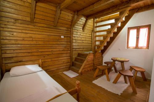 Etno Village Vojnik in Андрієвиця