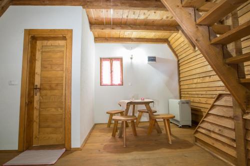 Etno Village Vojnik - image 8