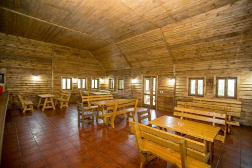 Ресторан, Etno Village Vojnik in Андрієвиця