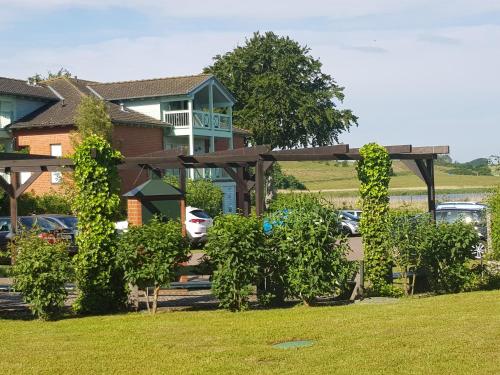 Fewo 1 im Fischerhaus mit Wintergarten und Terrasse, Seedorf (foto 9)