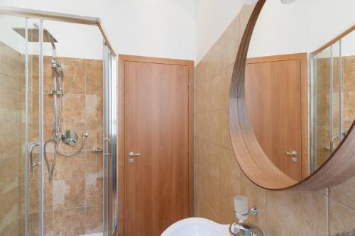 Vatican Domus Smart Rooms - image 3