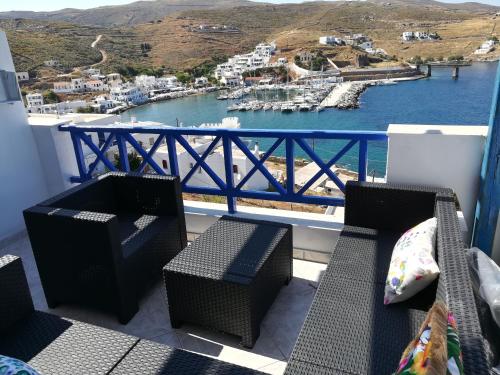 Fantastic View Kythnos suites & studios