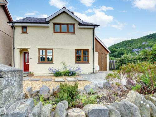 Luxurious Holiday Home In Abergwyngregyn In National Park, , North Wales