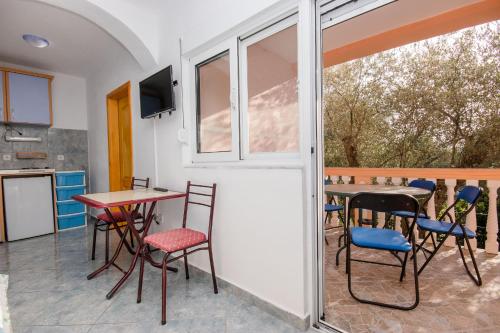 Apartments Duskic - image 8