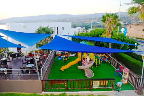 Детска площадка, Theo Sunset Bay Hotel in Пафос