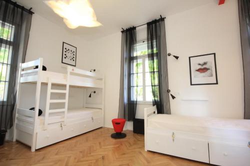 The Hostel 2